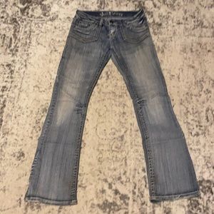 Wallflower jeans, size 3 light denim.